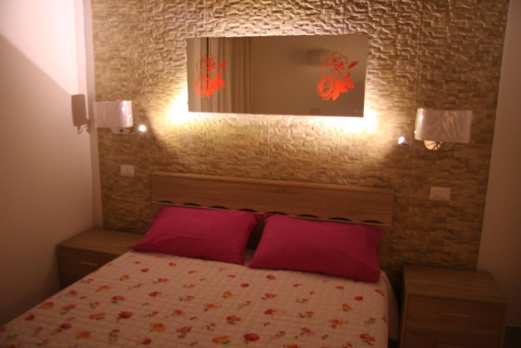Aretusa Apartments Syracuse ภายนอก รูปภาพ
